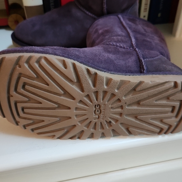 Last Call Women's Purple Uggs Boots - Picture 3 of 5